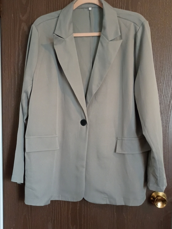 Jackets & Blazers - Relaxed Single-Button Blazer in Sage Green